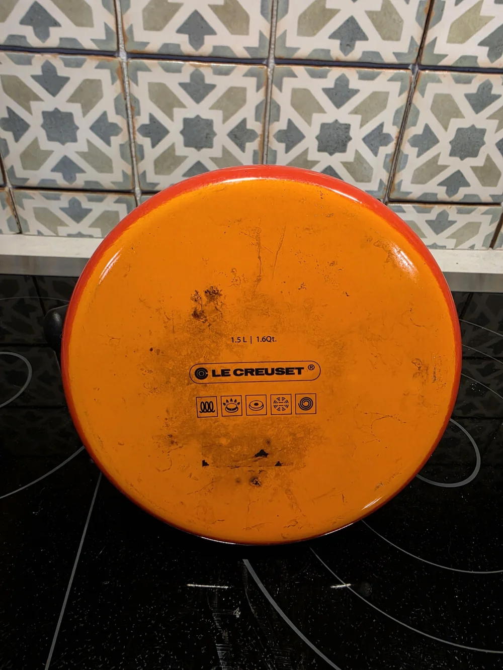 Le Creuset Classic Whistling Kettle in Flame